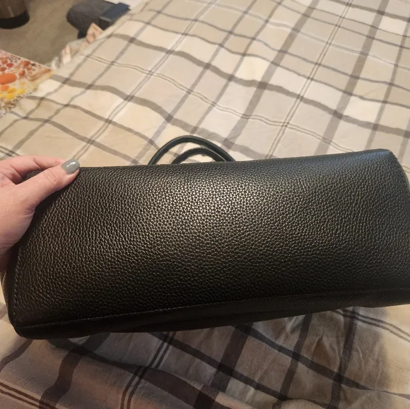 Kate Spade Purse - Picture 4 of 6